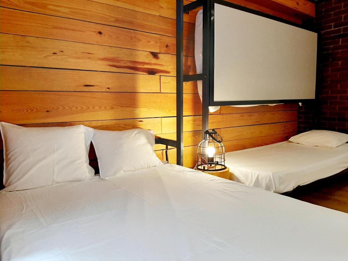 Hostal Erasmus By Gaiarooms Salamanque Extérieur photo