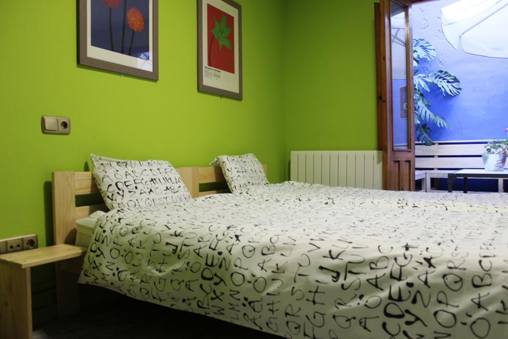 Hostal Erasmus By Gaiarooms Salamanque Chambre photo