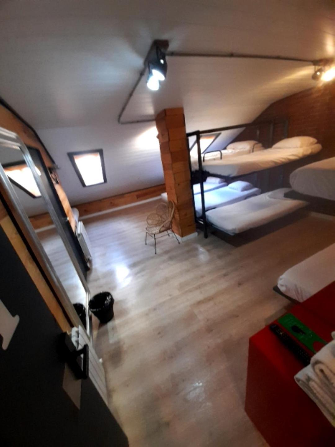 Hostal Erasmus By Gaiarooms Salamanque Extérieur photo