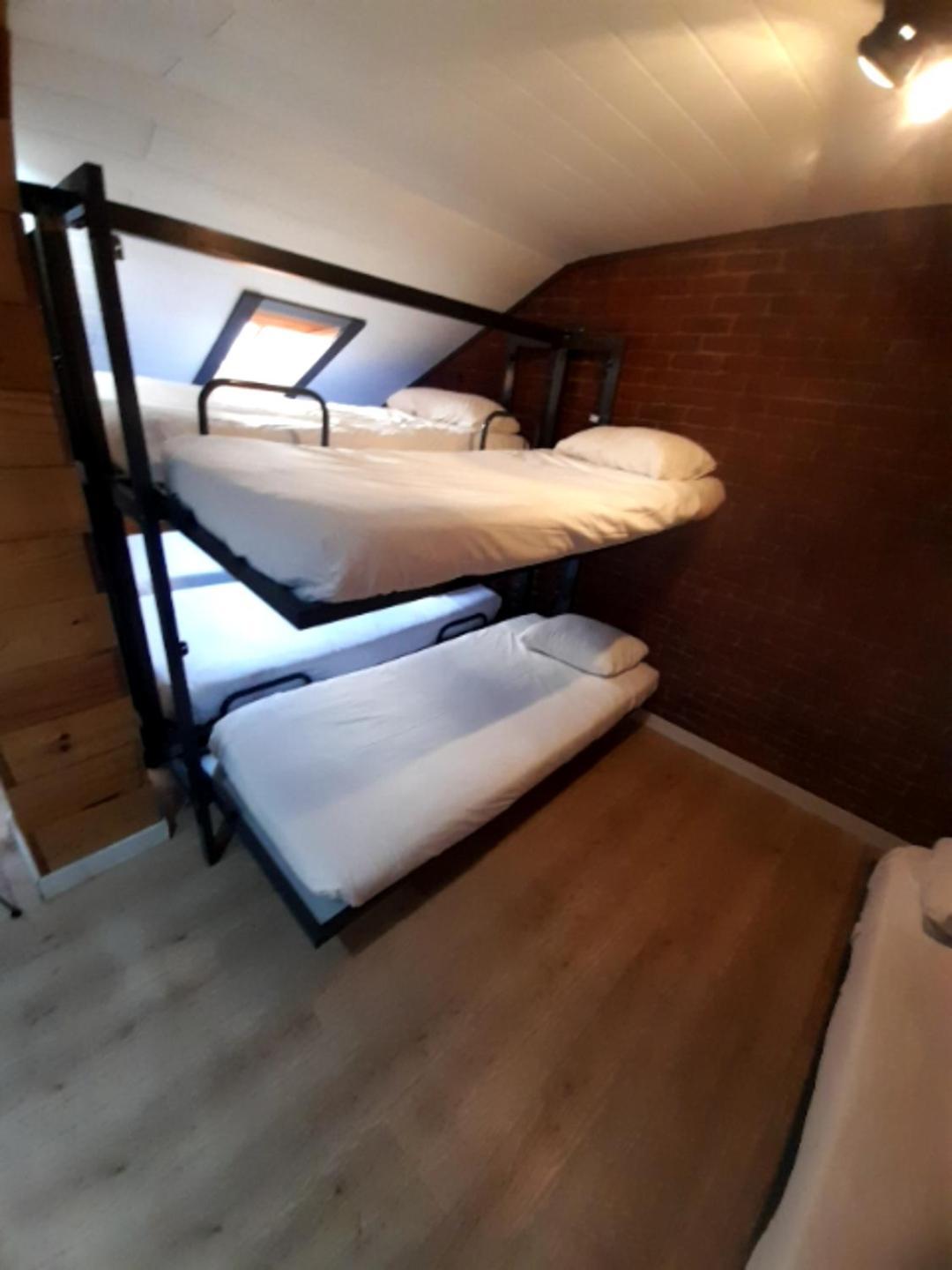 Hostal Erasmus By Gaiarooms Salamanque Extérieur photo
